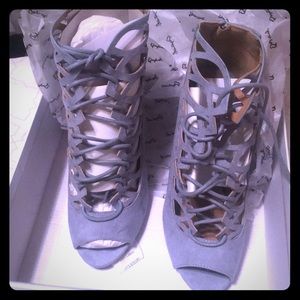 Storm blue high heel shoes